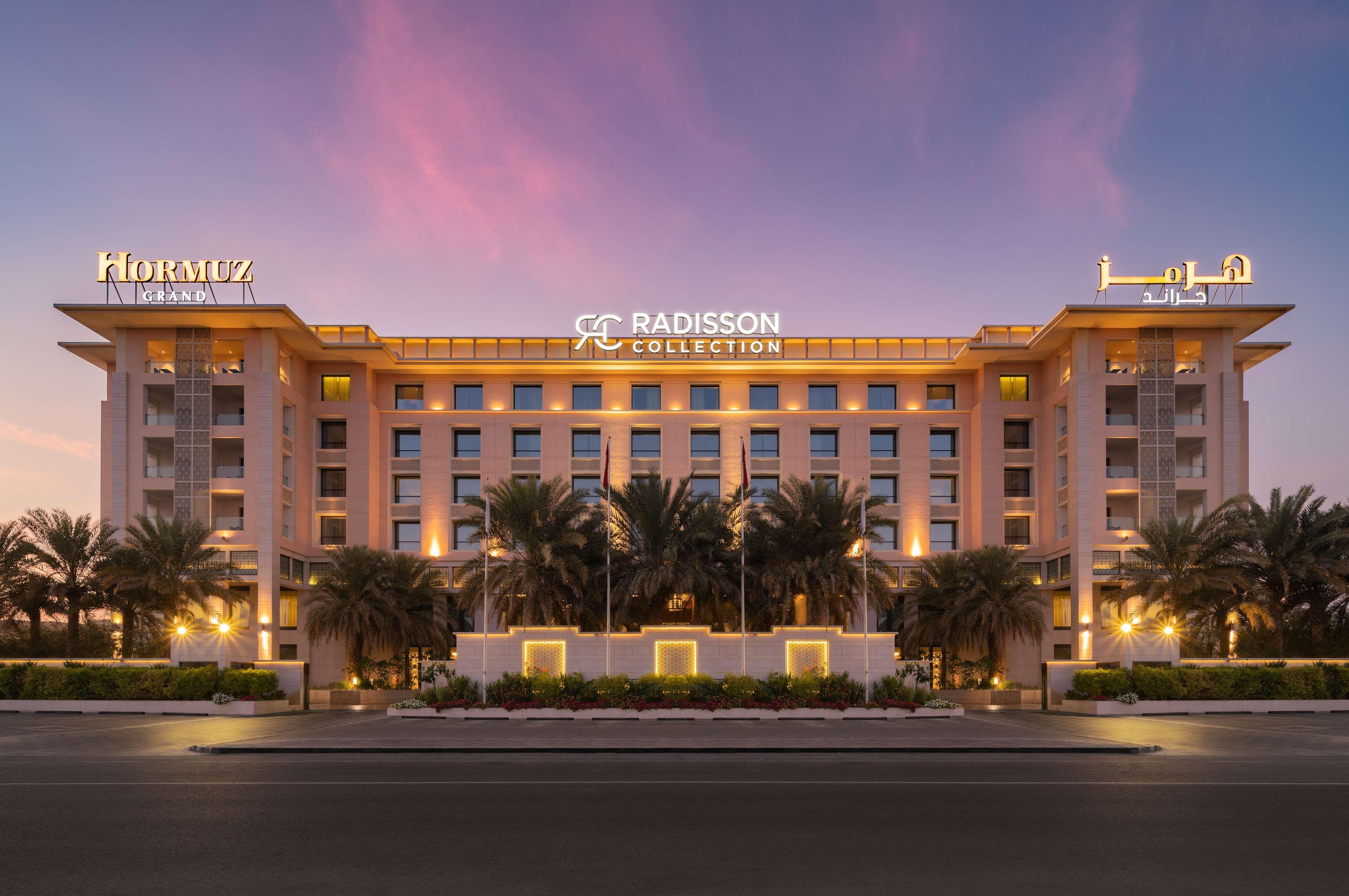 Отель Radisson Collection Muscat, Hormuz Grand Экстерьер фото